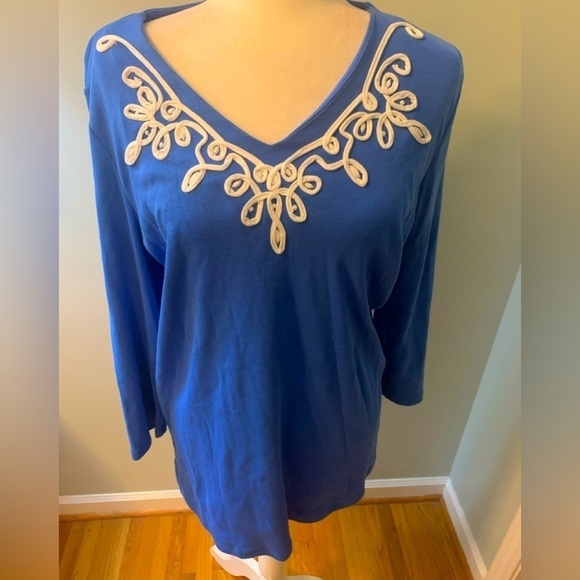 Rafaela blue top with white detailing, size L - Picture 1 of 6
